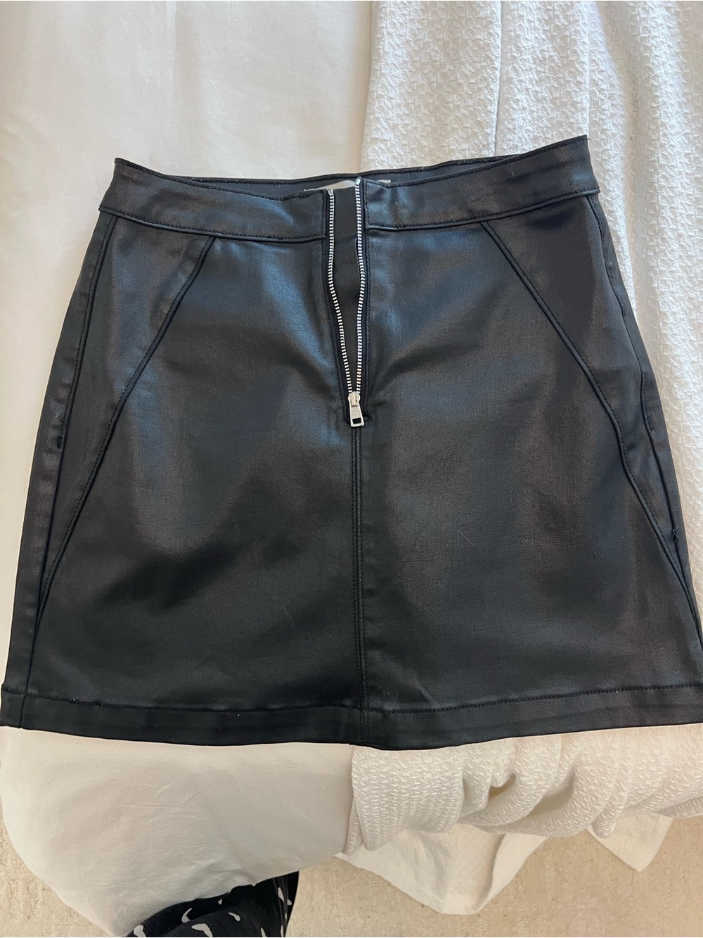Calvin Klein Jeans Black Faux Leather Zip Mini Skirt
